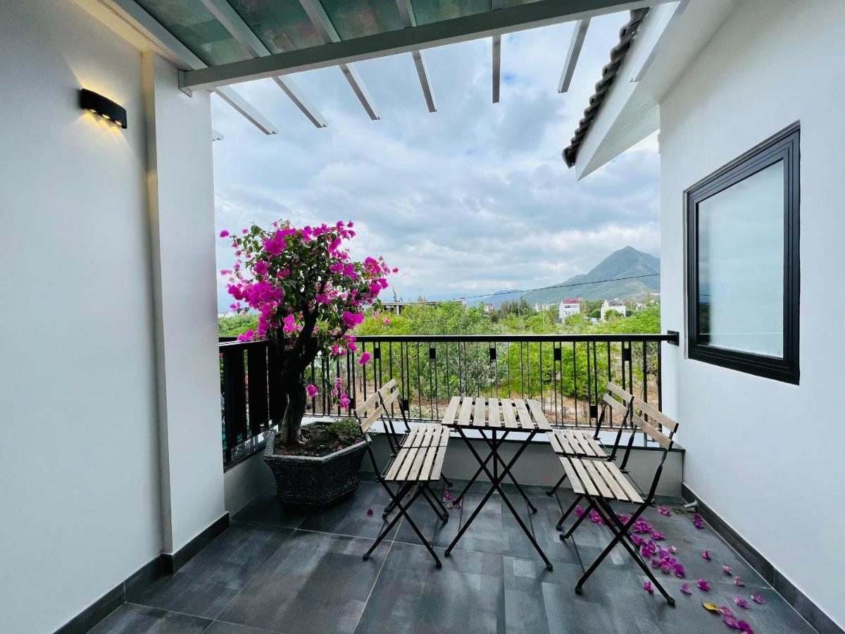 The Track Homestay - Near Bai Dai Beach Cam Lam Exteriér fotografie
